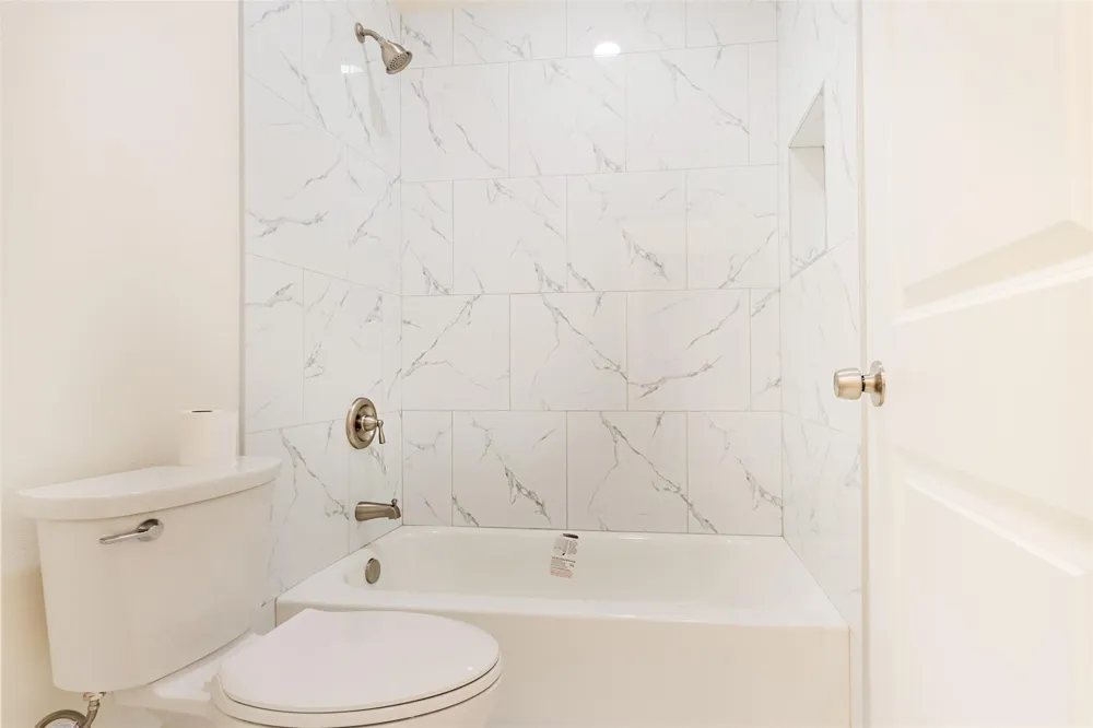 8923 De Priest Street Houston, TX 77088