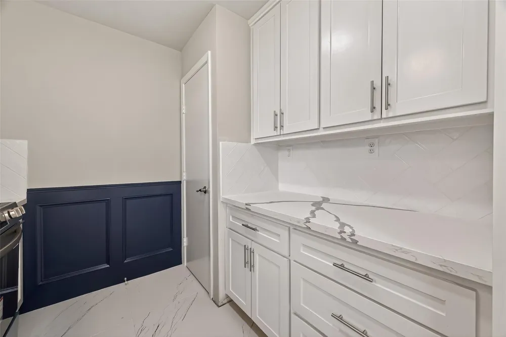 9623 Meadowglen Lane Houston, TX 77063