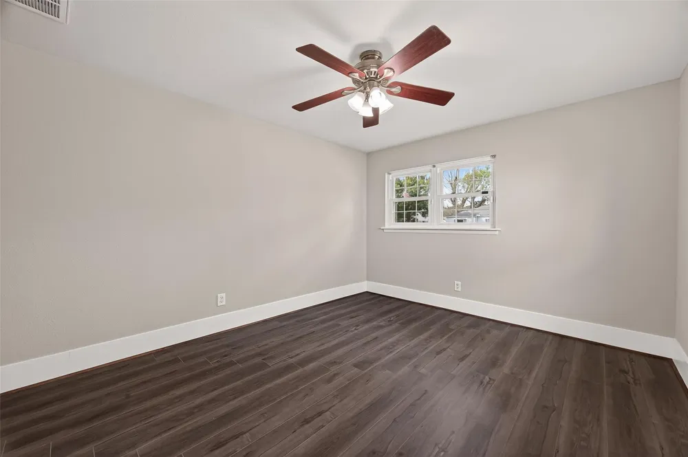 9623 Meadowglen Lane Houston, TX 77063