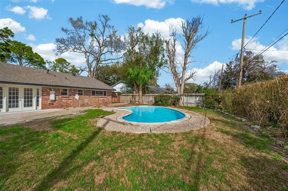9623 Meadowglen Lane Houston, TX 77063