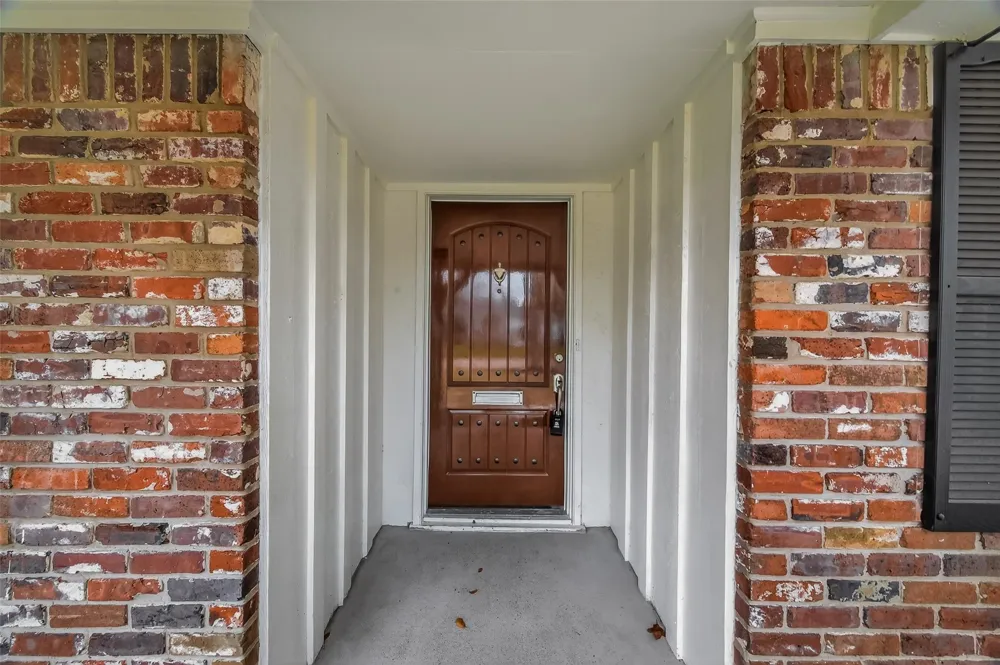 9623 Meadowglen Lane Houston, TX 77063