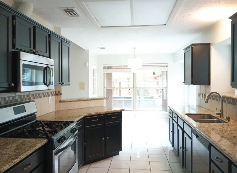 16355 Flint Run Way Sugar Land, TX 77498