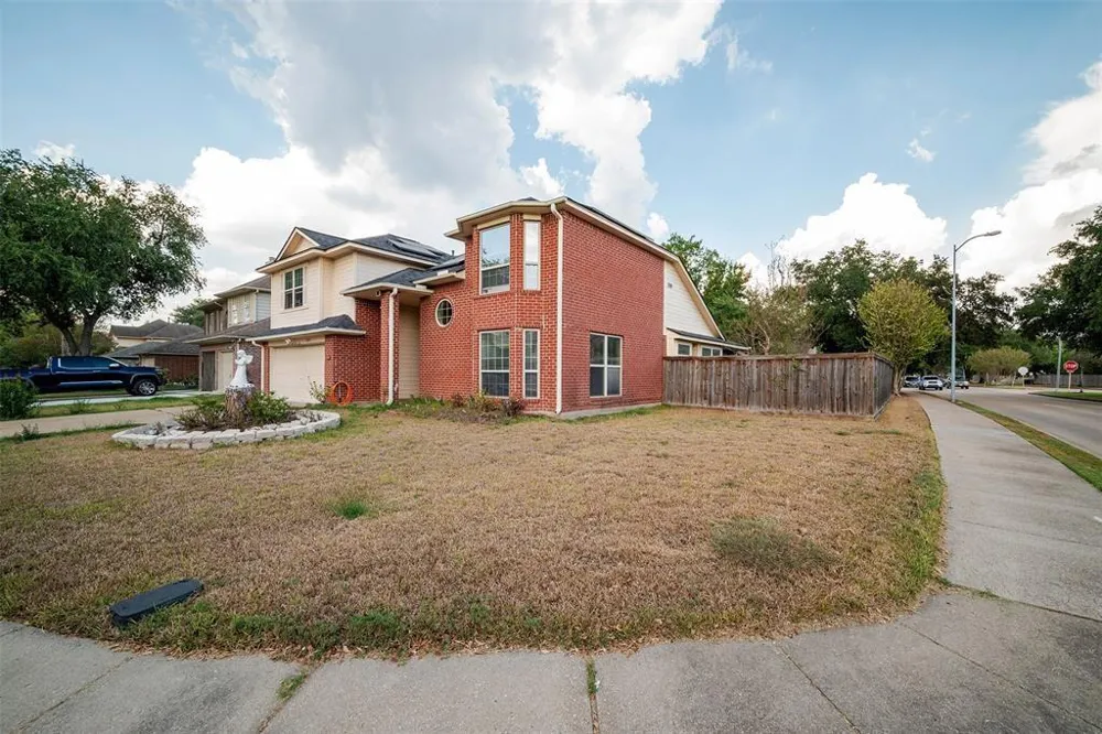 16355 Flint Run Way Sugar Land, TX 77498