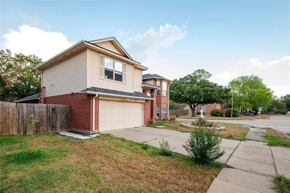 16355 Flint Run Way Sugar Land, TX 77498