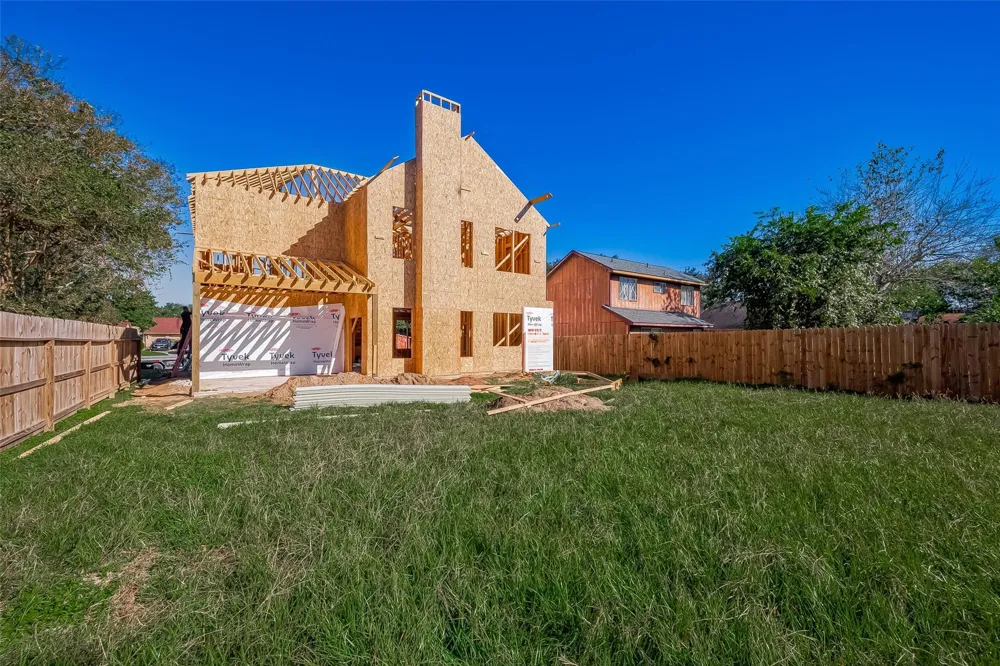 15823 Beechnut Street Houston, TX 77083