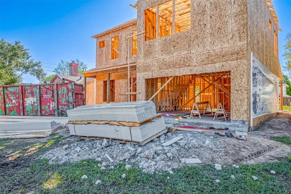 15823 Beechnut Street Houston, TX 77083
