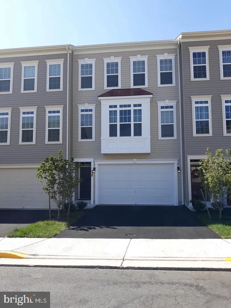 220 APSLEY TERRACE Purcellville, VA 20132