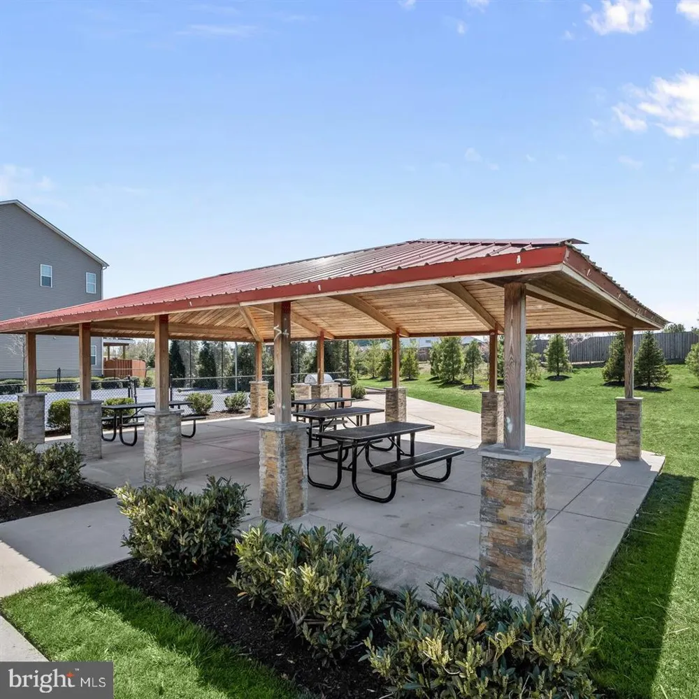220 APSLEY TERRACE Purcellville, VA 20132