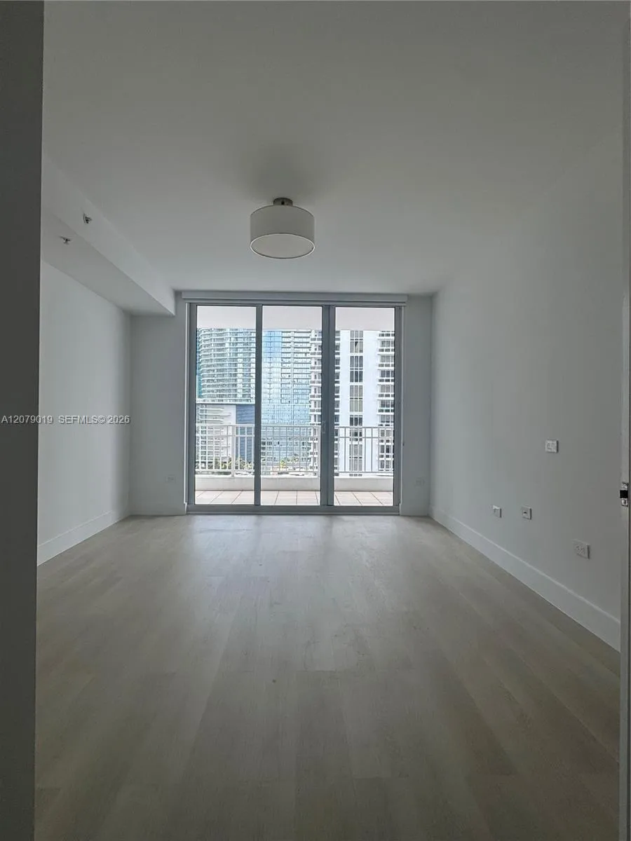 801 Brickell Key Blvd #1204 Miami, FL 33131