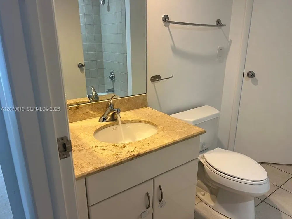 801 Brickell Key Blvd #1204 Miami, FL 33131