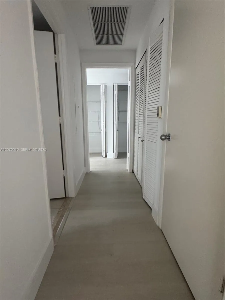 801 Brickell Key Blvd #1204 Miami, FL 33131
