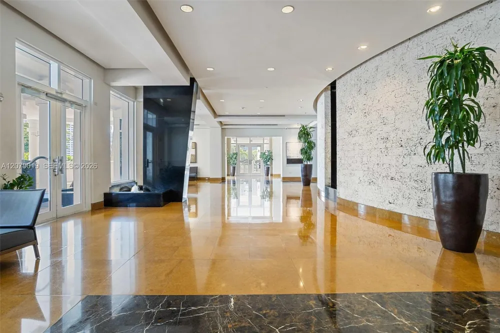 801 Brickell Key Blvd #1204 Miami, FL 33131