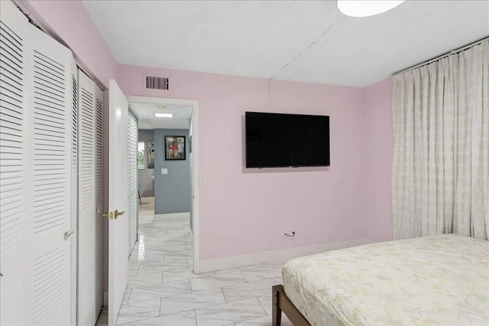 6600 ROYAL PALM BOULEVARD #215B Margate, FL 33063
