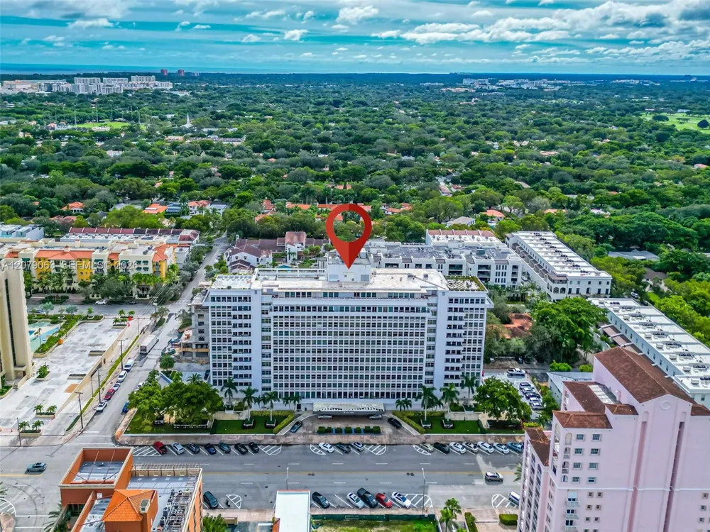 700 Biltmore Way #1017 Coral Gables, FL 33134