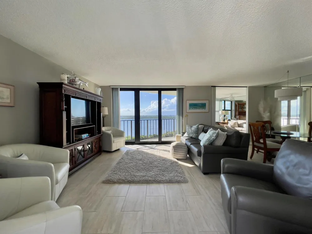 5420 Ocean Avenue #1006 Singer Island, FL 33404