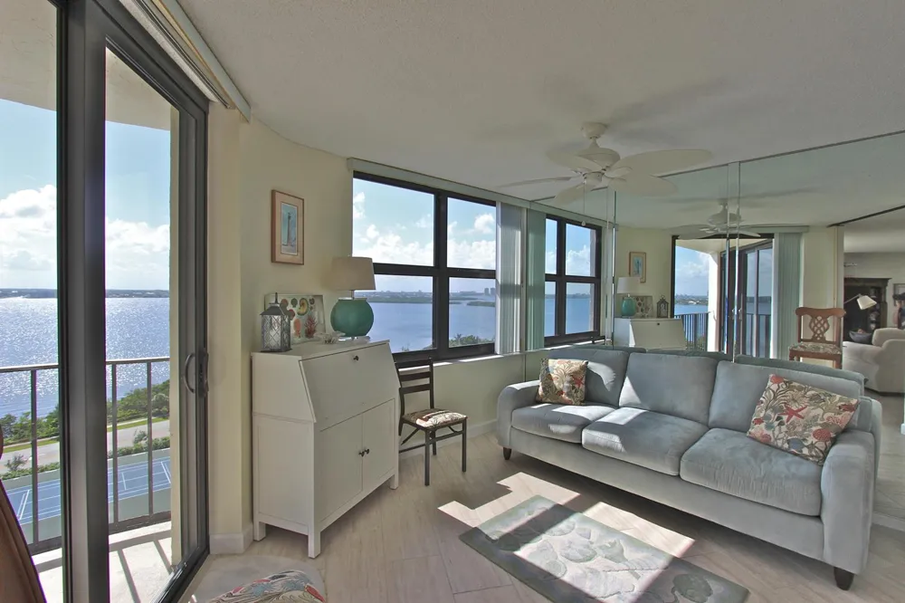 5420 Ocean Avenue #1006 Singer Island, FL 33404