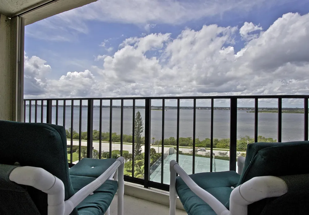 5420 Ocean Avenue #1006 Singer Island, FL 33404
