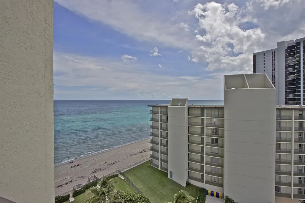 5420 Ocean Avenue #1006 Singer Island, FL 33404