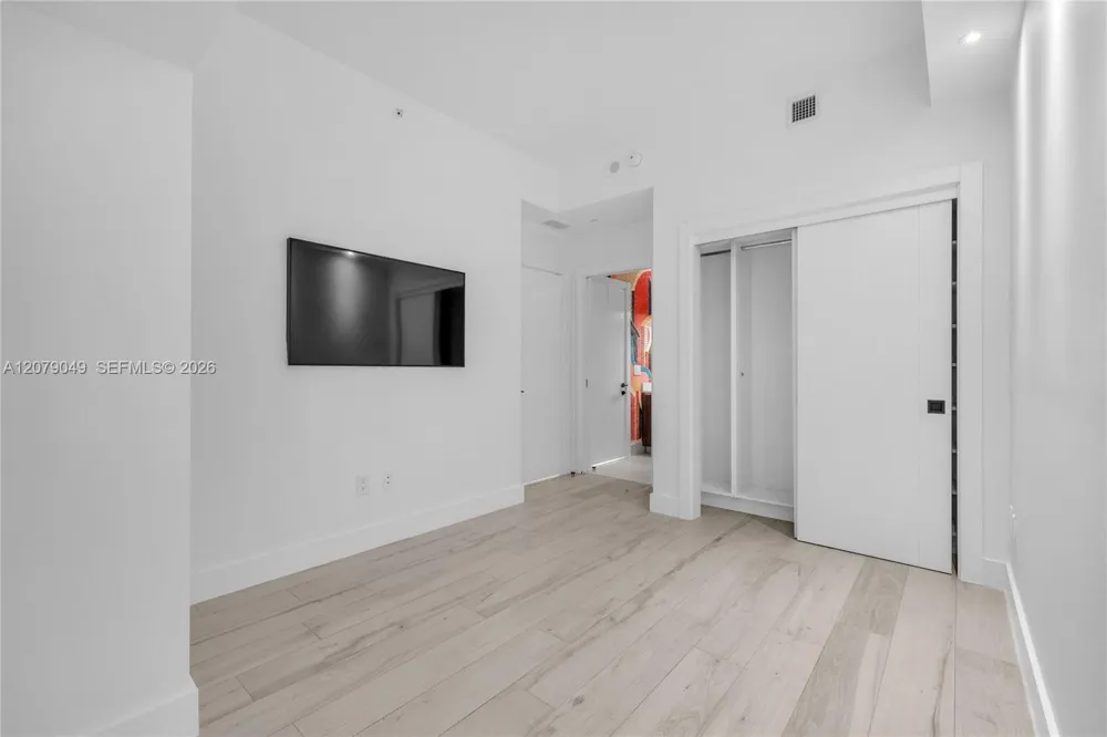 480 NE 31st St #4706 Miami, FL 33137