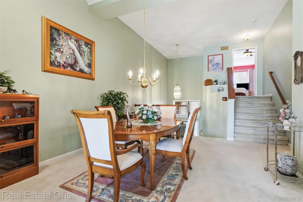 37585 Newburg Park Circle #16 Wayne City, MI 48152