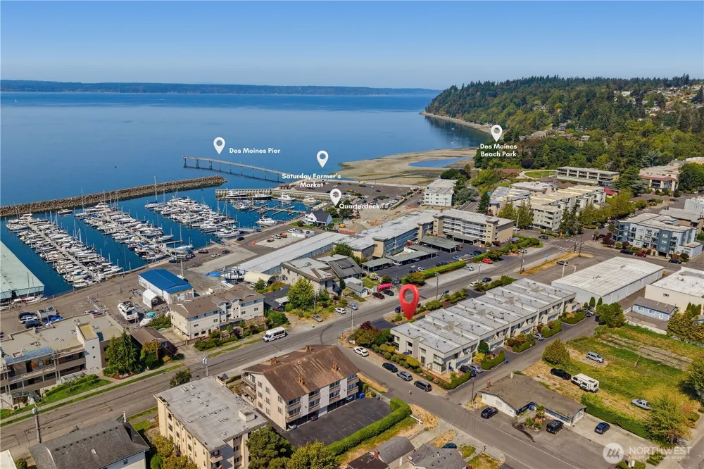22352 6th Avenue S #2 Des Moines, WA 98198