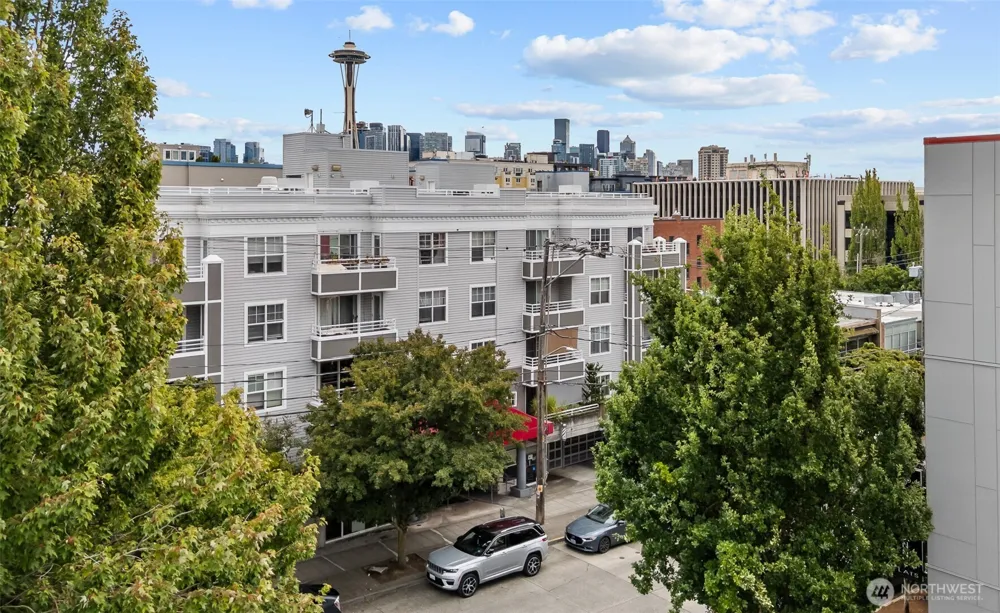 520 2nd Avenue W #201 Seattle, WA 98119
