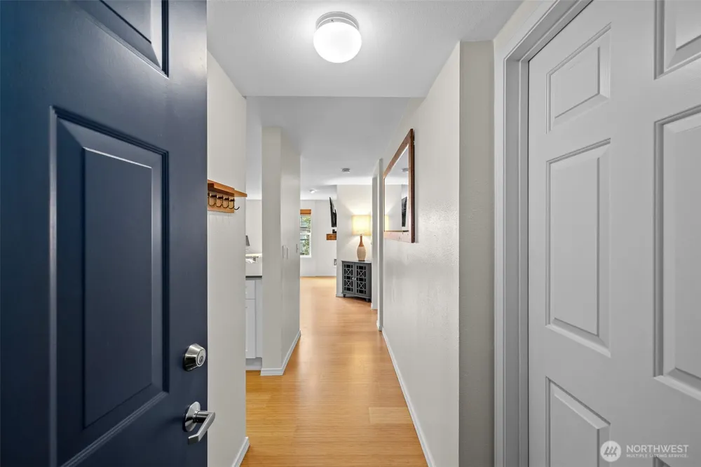 520 2nd Avenue W #201 Seattle, WA 98119