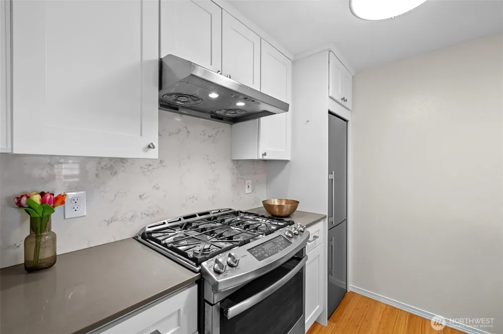 520 2nd Avenue W #201 Seattle, WA 98119