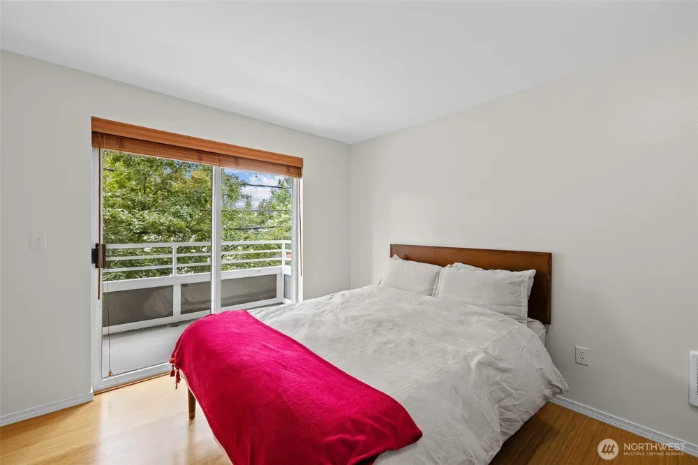 520 2nd Avenue W #201 Seattle, WA 98119