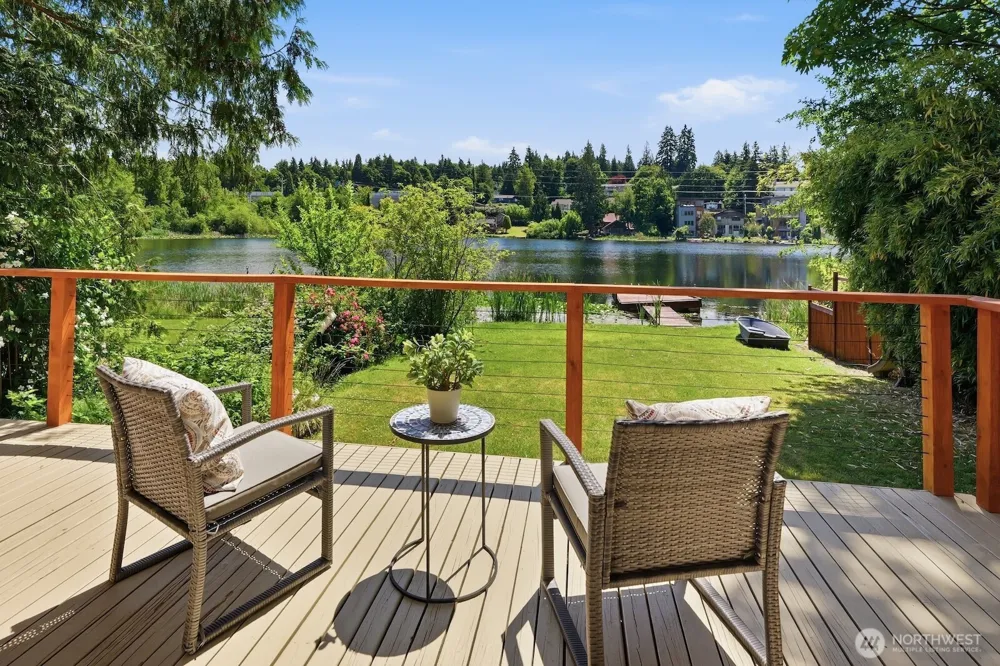 5620 Halls Lake Way Lynnwood, WA 98036