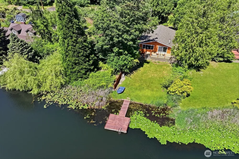 5620 Halls Lake Way Lynnwood, WA 98036
