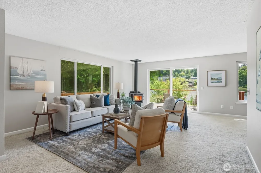 5620 Halls Lake Way Lynnwood, WA 98036