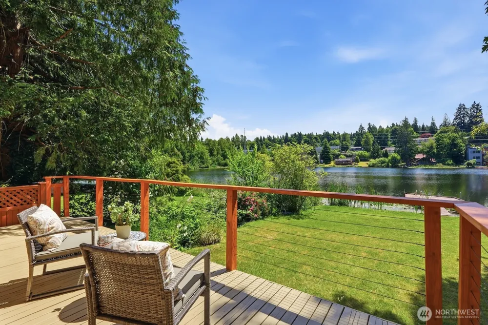 5620 Halls Lake Way Lynnwood, WA 98036