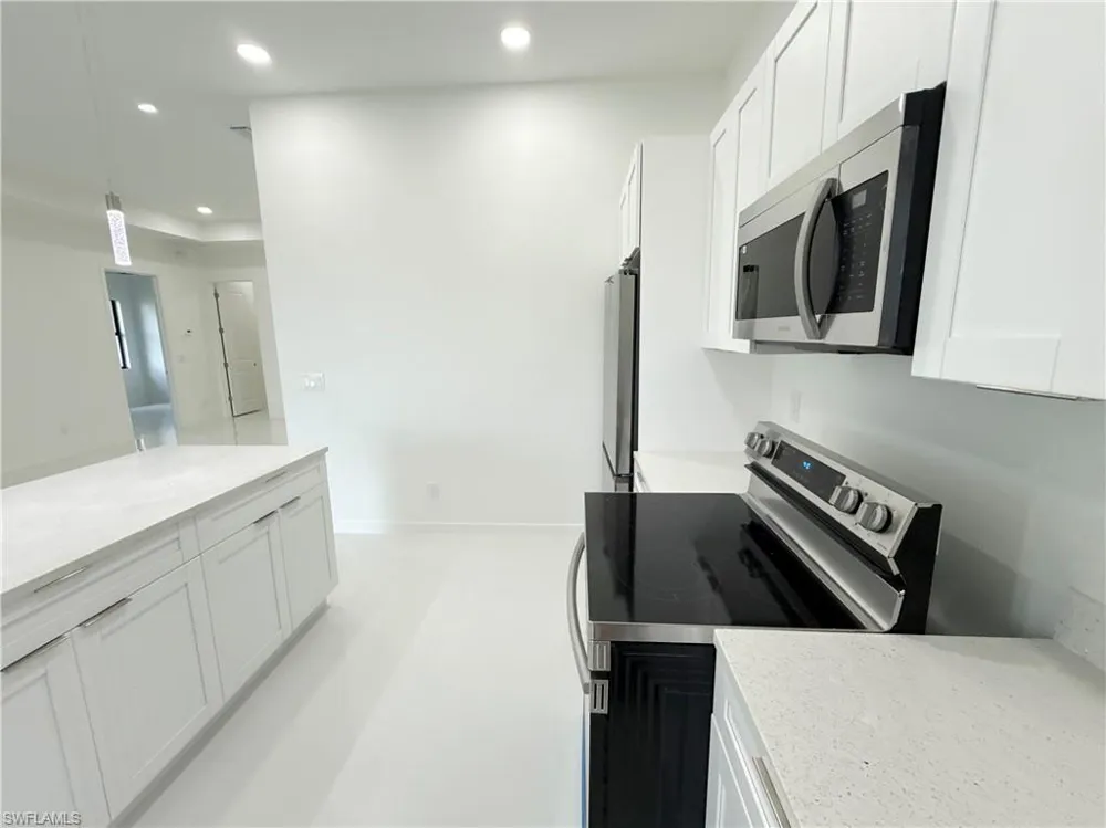 4322 Kismet Parkway W Cape Coral, FL 33993