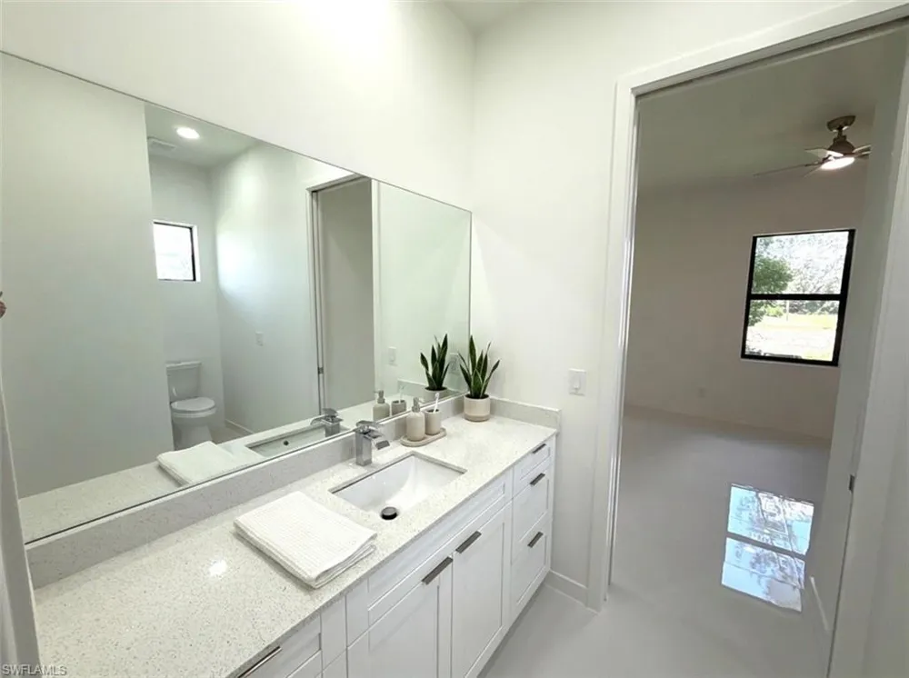 4322 Kismet Parkway W Cape Coral, FL 33993