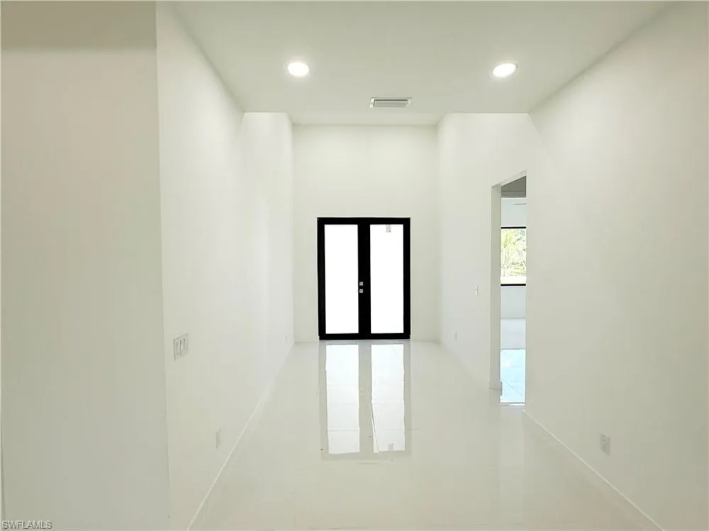4322 Kismet Parkway W Cape Coral, FL 33993