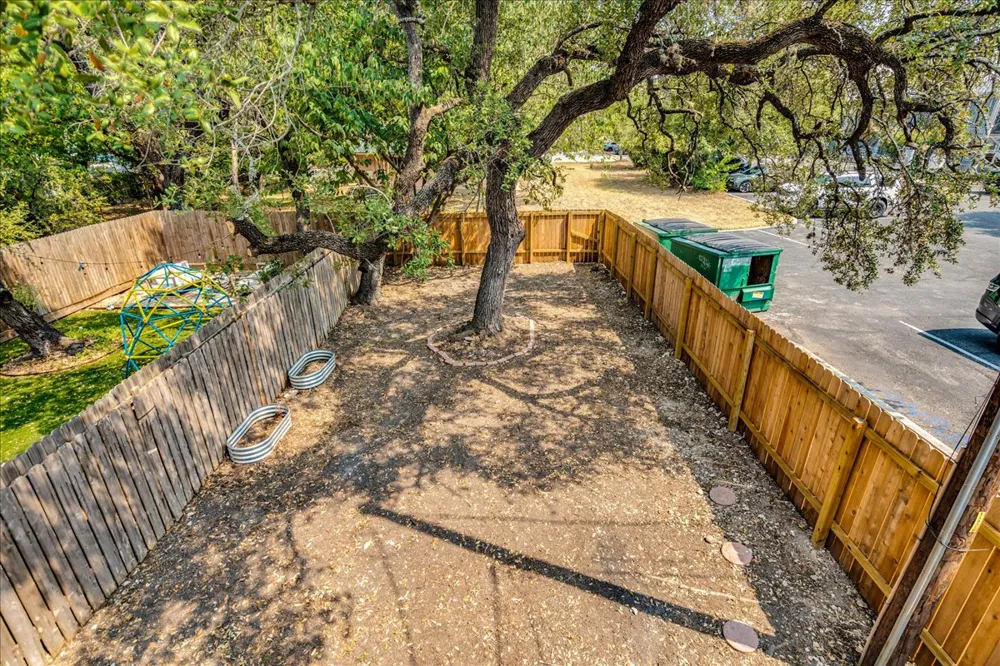 2811 Hardeman Street #B Austin, TX 78704