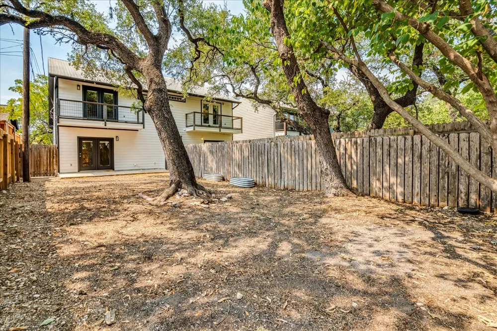 2811 Hardeman Street #B Austin, TX 78704