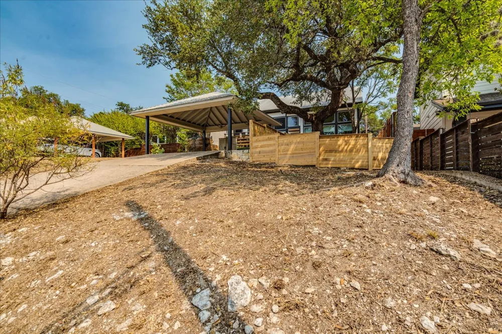 2811 Hardeman Street #B Austin, TX 78704