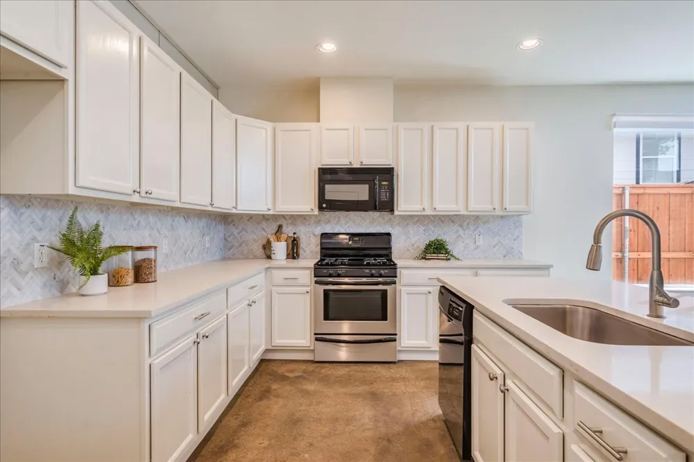 2811 Hardeman Street #B Austin, TX 78704