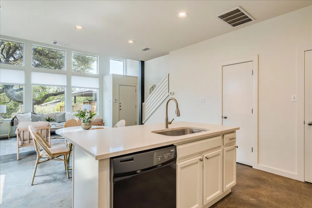 2811 Hardeman Street #B Austin, TX 78704