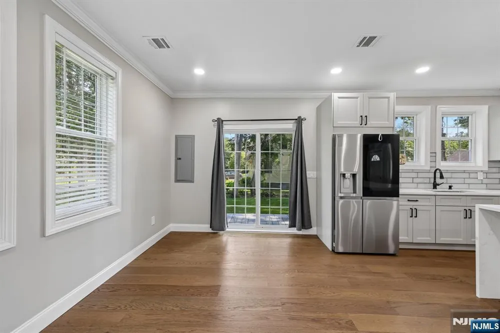 34 Gates Avenue Warren, NJ 07059