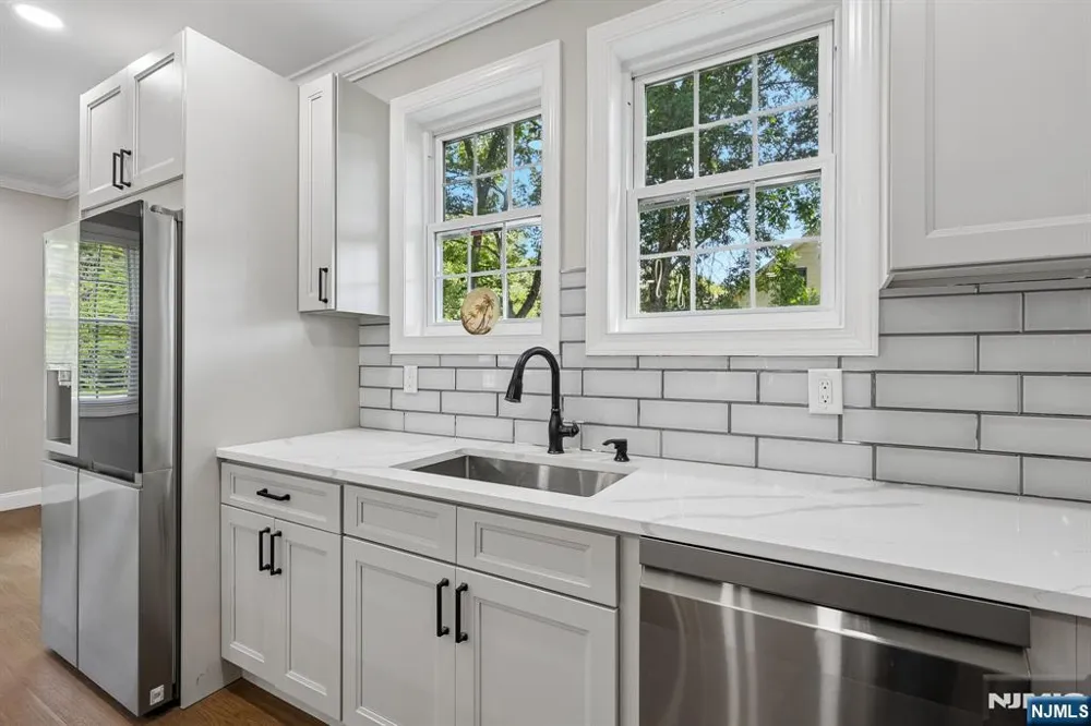 34 Gates Avenue Warren, NJ 07059