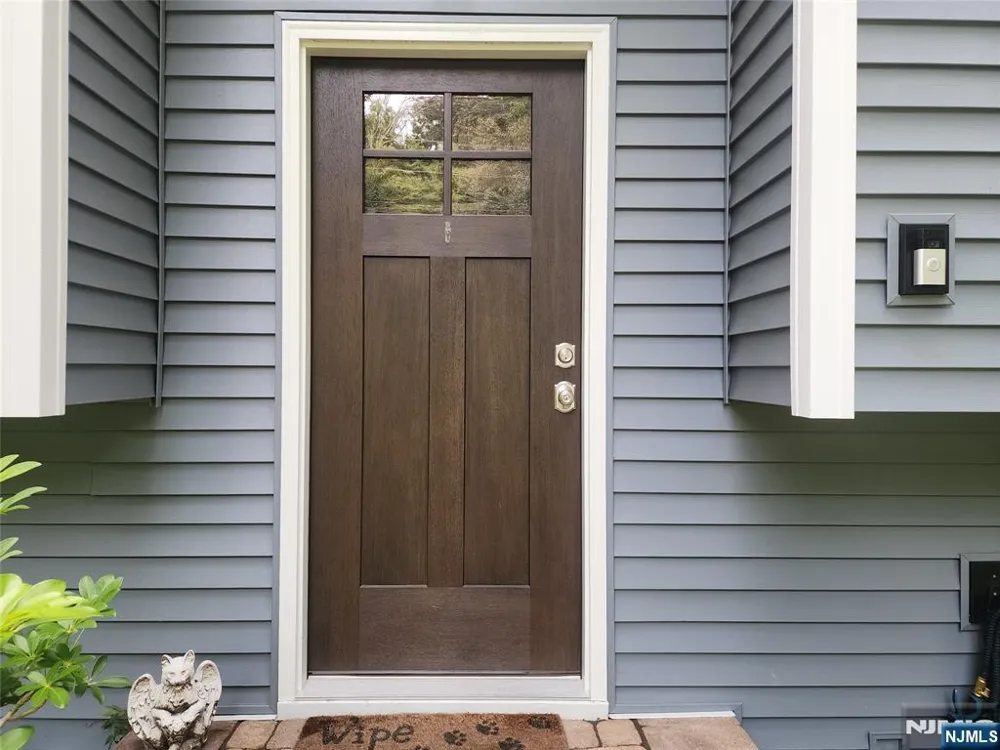 11 Hillsdale Drive Sussex, NJ 07461