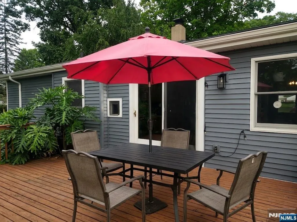11 Hillsdale Drive Sussex, NJ 07461