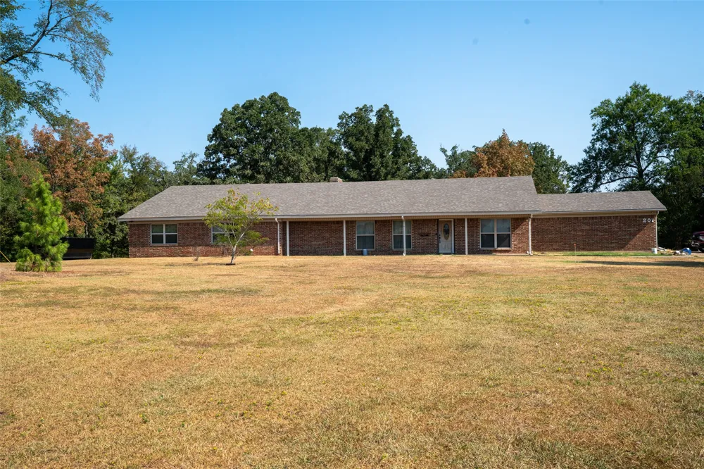 201 SHILOH Sulphur Springs, TX 75482