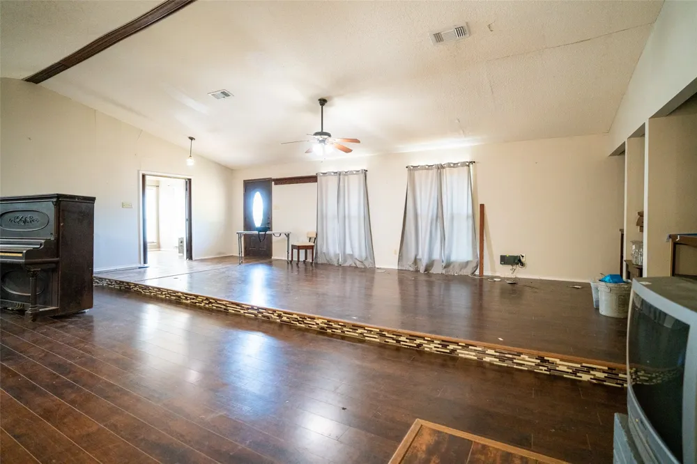 201 SHILOH Sulphur Springs, TX 75482