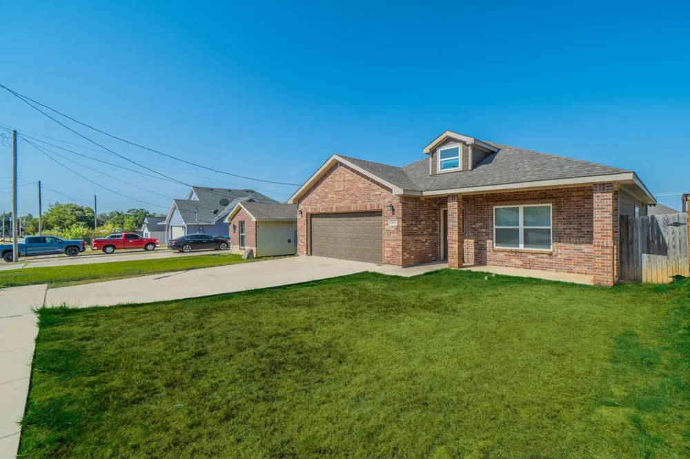 2016 Langston Street Fort Worth, TX 76105