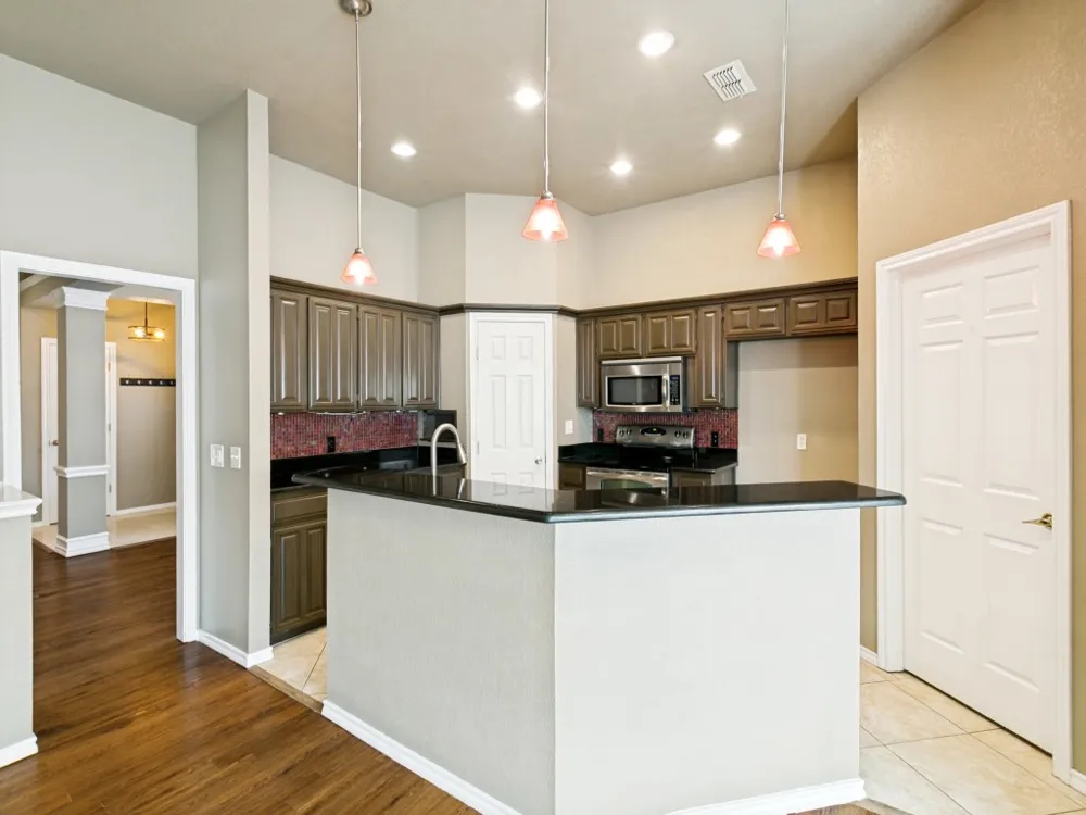 10228 Fieldcrest Drive Benbrook, TX 76126