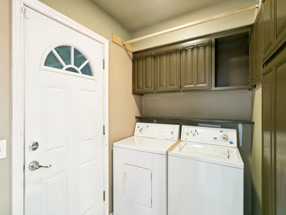 10228 Fieldcrest Drive Benbrook, TX 76126